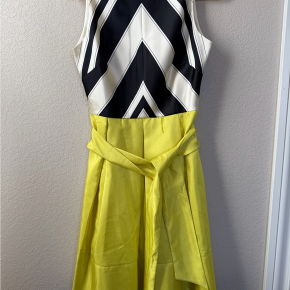 Moulinette Soeurs Vibrant Yellow A-Line Skirt - Picture 3 of 10